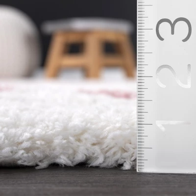 NuLOOM Nelda Trellis Kids Shag Area Rug 4 NuLOOM Nelda Trellis Kids Shag Area Rug - Image 2